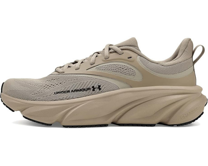 Кроссовки Under Armour Charged Rogue 6 с переработанными материалами