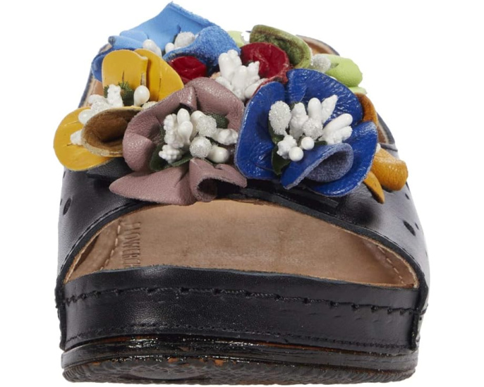 Сандалии Spring Step Flowerchild с кожаными цветами и перфорированным верхом