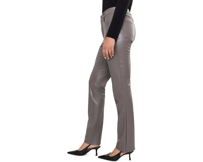 Брюки Marilyn Straight из кожзама с эффектом прямого кроя NYDJ