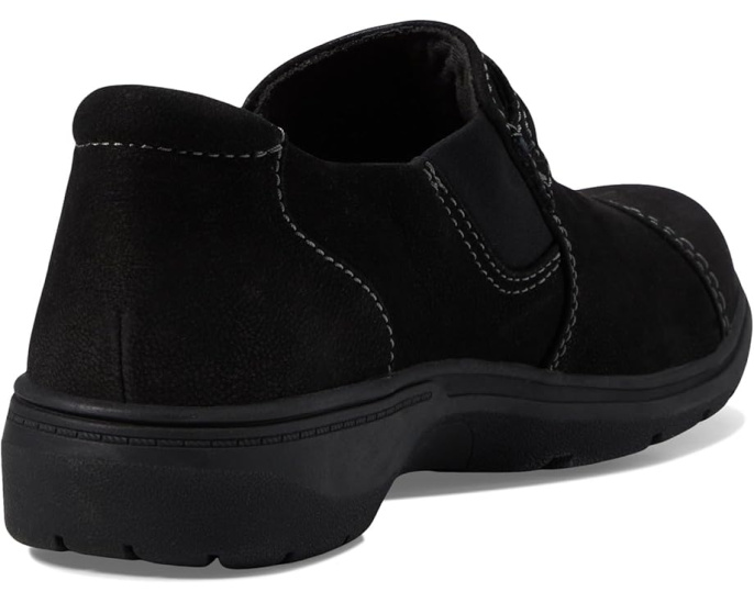 Обувь Clarks Carleigh Pearl из нубука для легкого надевания с круглым носком