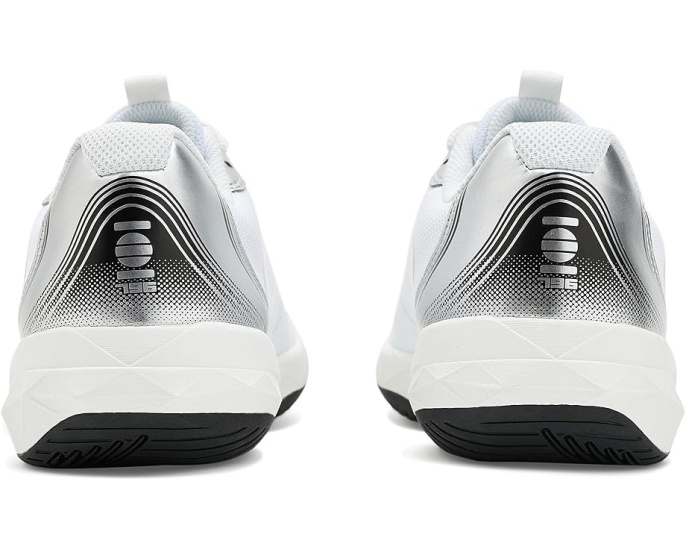 Теннисные кроссовки New Balance FuelCell 796 V5 с сетчатым верхом
