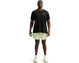 Беговой топ Nike Stride Dri-FIT Adv с коротким рукавом