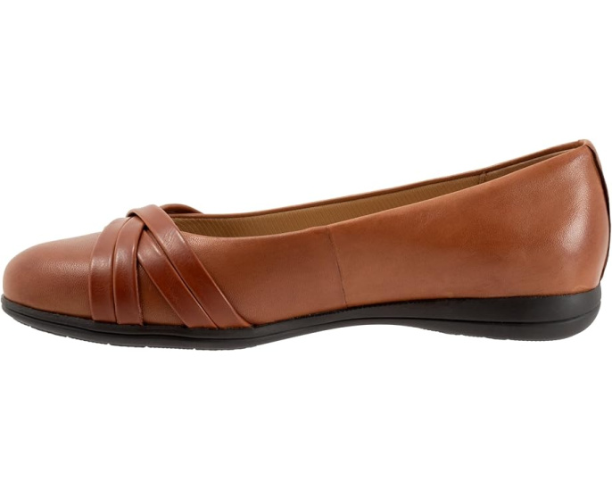 Trotters туфли Daphne из мягкой кожи с асимметричным дизайном