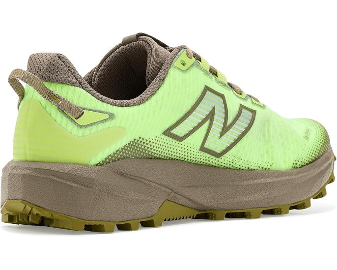 Кроссовки New Balance Fuelcell Rebel Trail для бездорожья