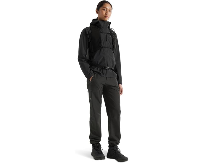 Худи Gamma Lightweight Hoodie от Arc'teryx с водоотталкивающей пропиткой