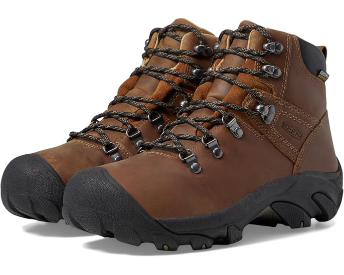 Треккинговые ботинки KEEN Pyrenees с защитой носка и мембраной KEEN.DRY