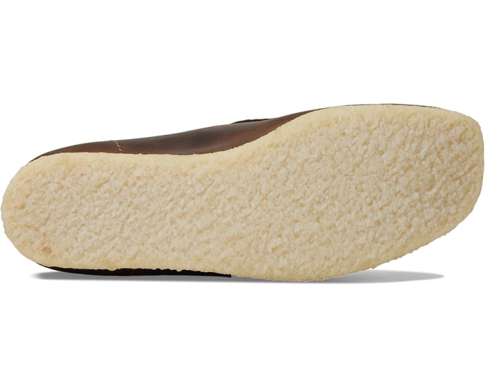 Ботинки Clarks Wallabee из кожи или замши на подошве из натурального крепа