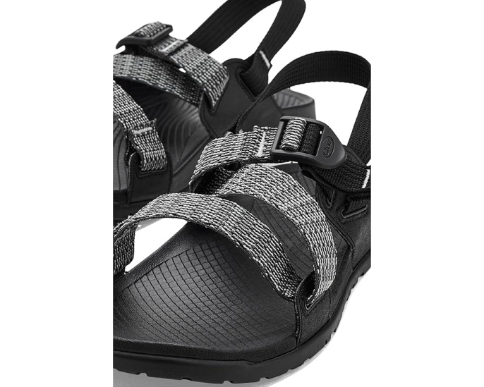 Сандалии Chaco Lowdown Sandal с регулируемыми ремнями и стелькой LUVSEAT