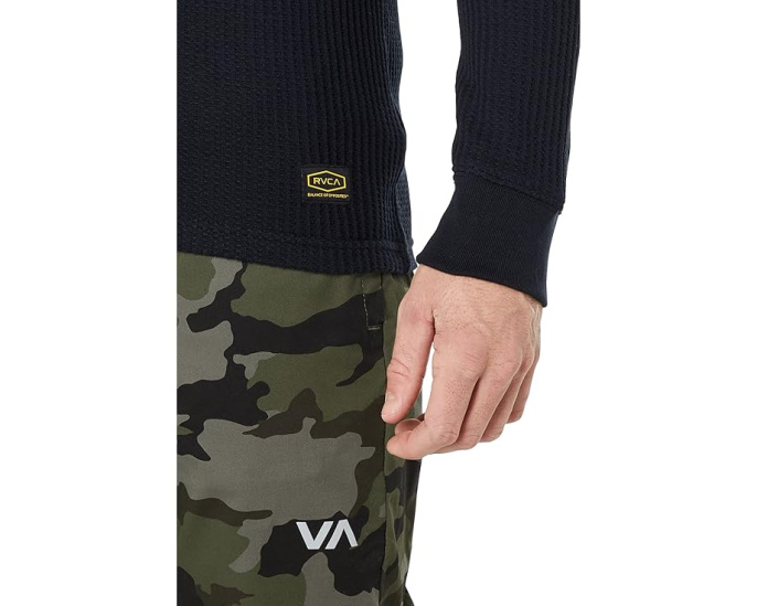 Термолонгслив RVCA Day Shift с фактурной вязкой для путешествий