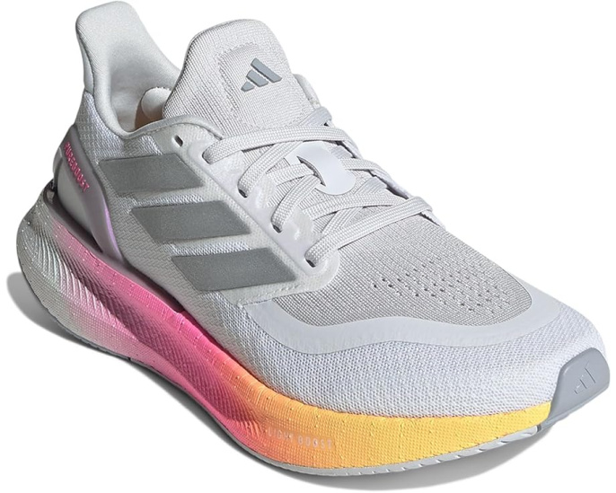 Беговые кроссовки Adidas Pureboost 5 с амортизацией BOOST и верхом из инженерной сетки