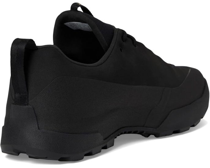 Водонепроницаемые ботинки Arc'teryx Konseal GTX с мембраной GORE-TEX и подошвой Vibram