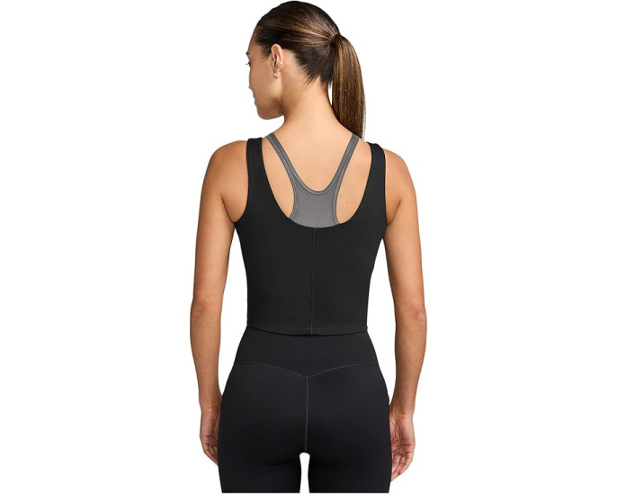 Топ Nike One Fitted Dri-FIT Cropped с технологией отвода влаги