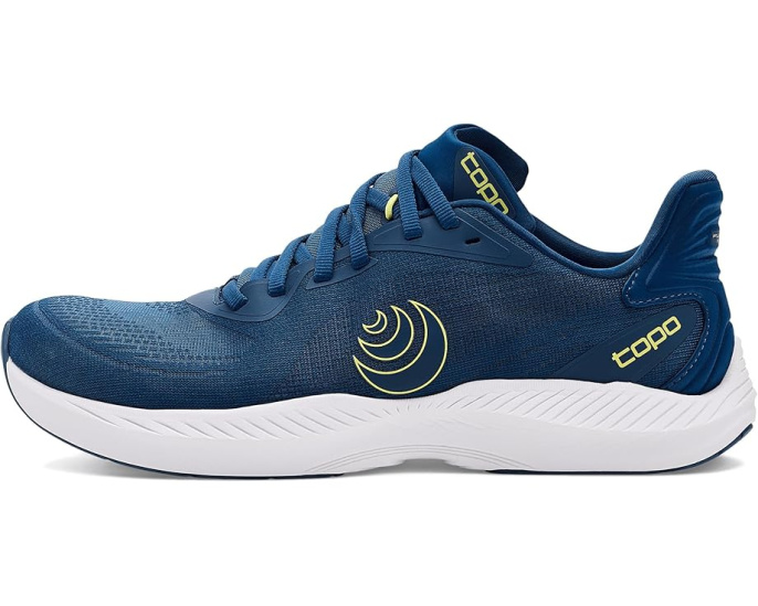Легкие кроссовки Topo Athletic Fli-Lyte 6 с мидсолем ZipFoam и анатомическим мыском