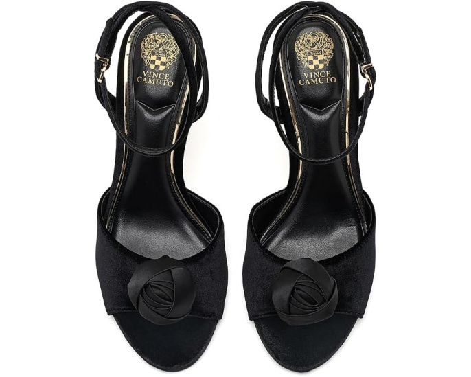 Сандалии Vince Camuto Aisven с цветком и ремешком на каблуке